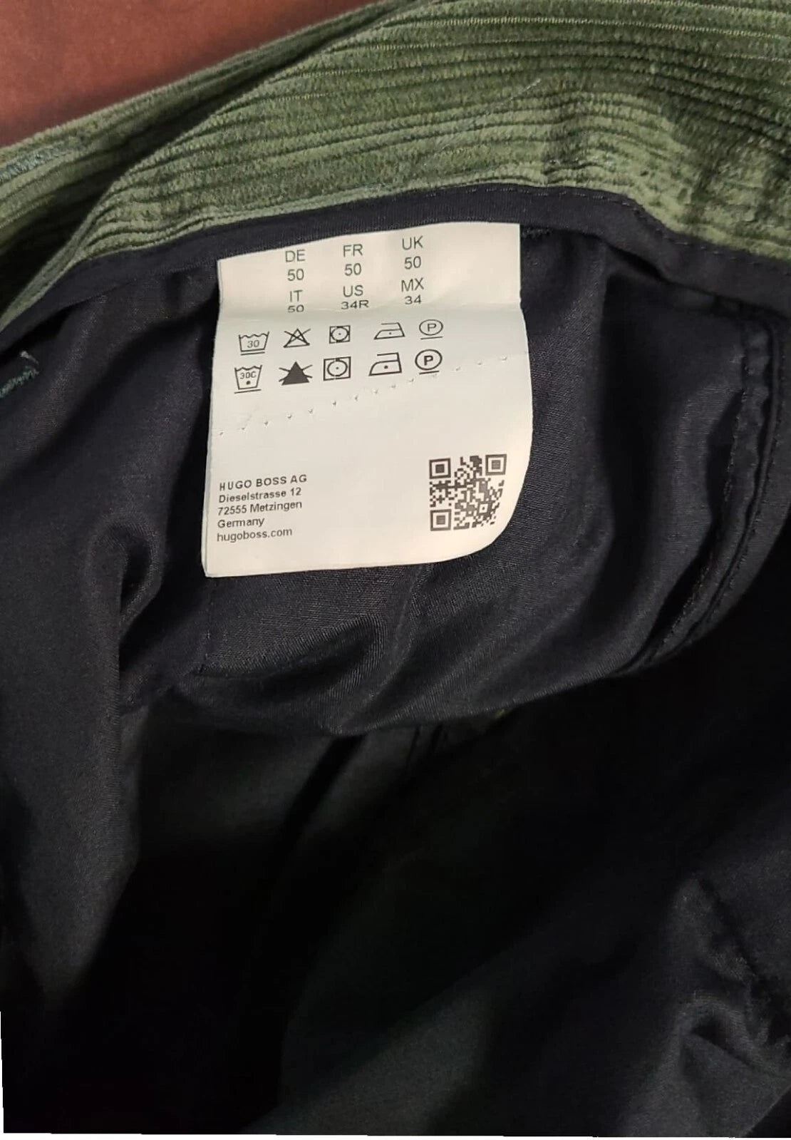 BOSS Relaxed Comfort Fit Pleated Pants in Cotton Corduroy - Size 34R