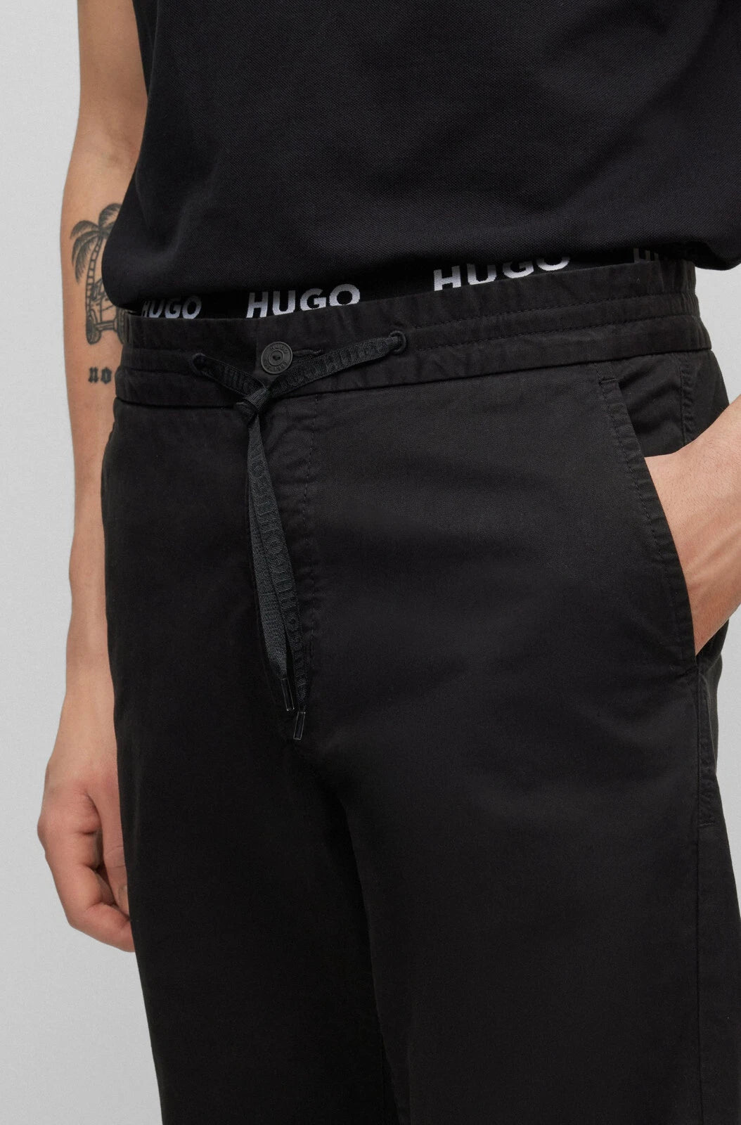 HUGO BOSS Slim Fit Pants Trousers in Cotton Stretch Gabardine - Size 32 x 32