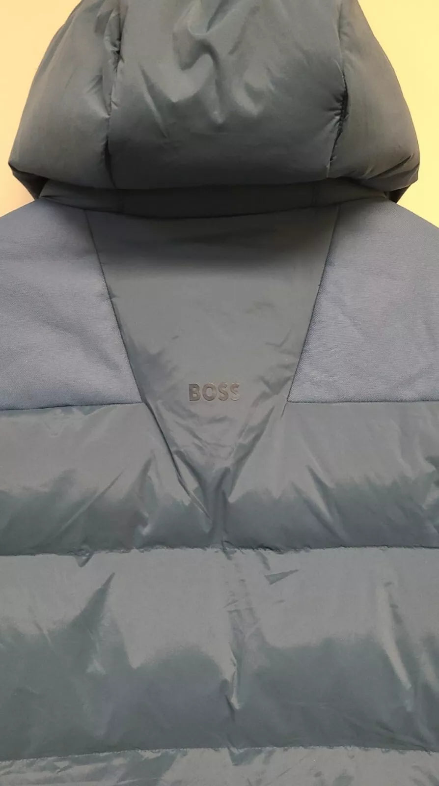$595 - BOSS Corado Water Repellent Hooded Jacket Regular Fit in Teal - Size 38R