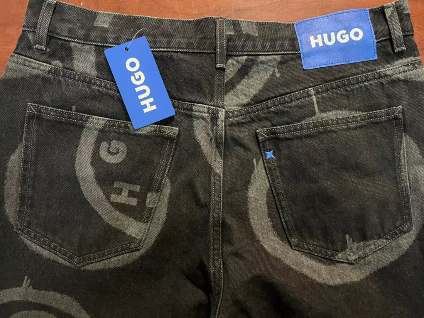 HUGO BOSS Nate Baggy Fit Jeans Happy Hugo Print Black Denim - Size 32 x 32