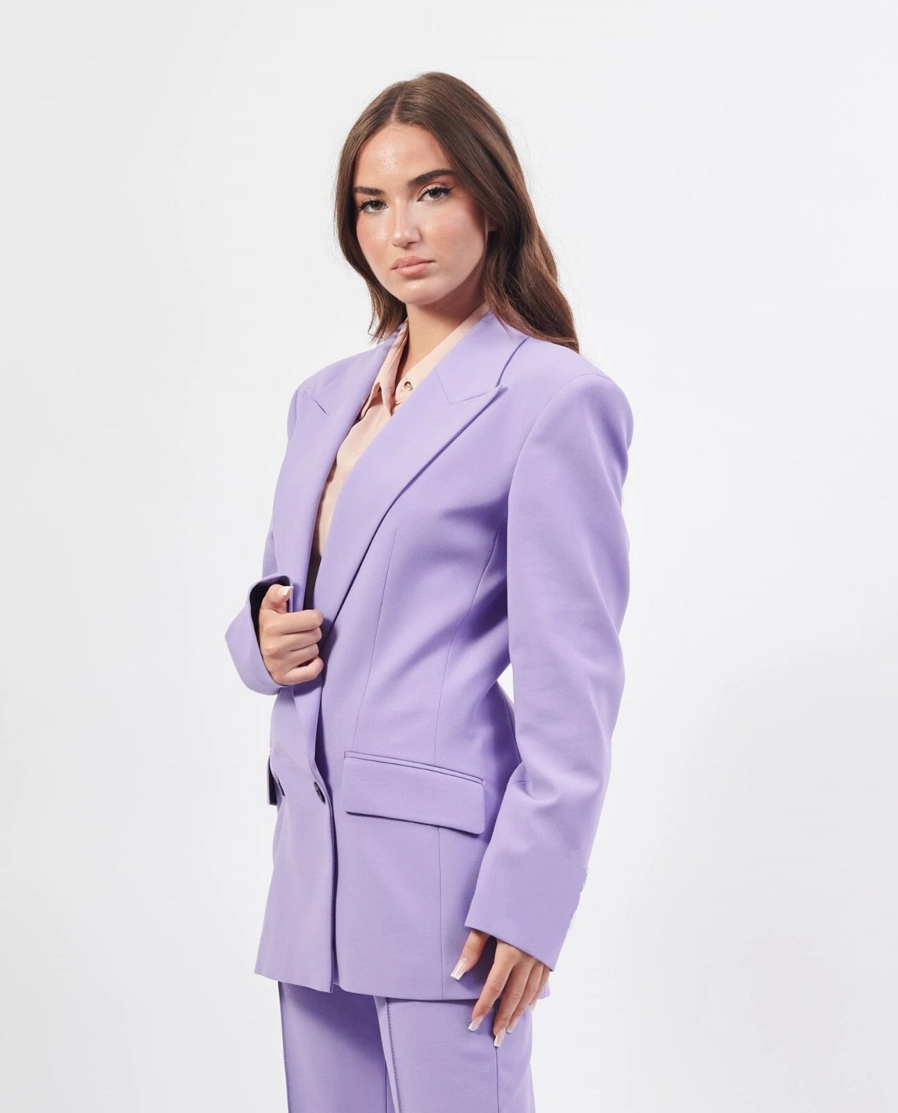 $750 - HUGO BOSS Women 2-Piece Suit with Pants in Purple - Size 4 / 26