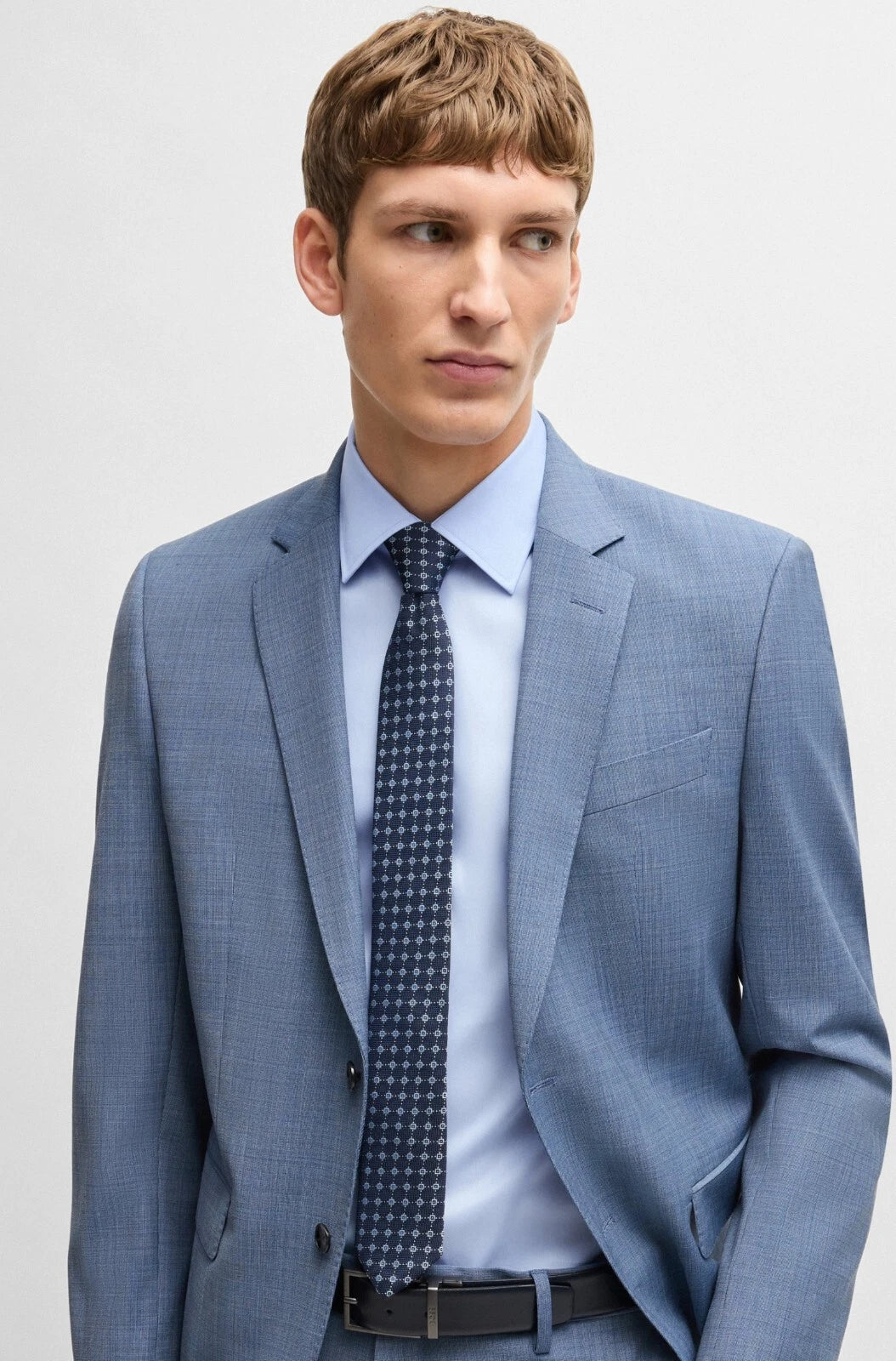 BOSS Hank Cotton Dress Shirt in Easy Iron Slim Fit Made in Italy  - 15.5 / 39