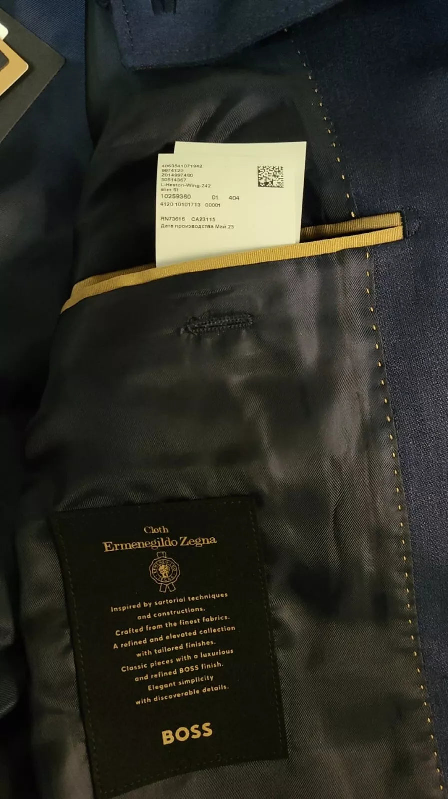 $1,395 - BOSS Slim Fit Luxury Jacket Coat in Pure Linen Zegna Fabric - Size 38R