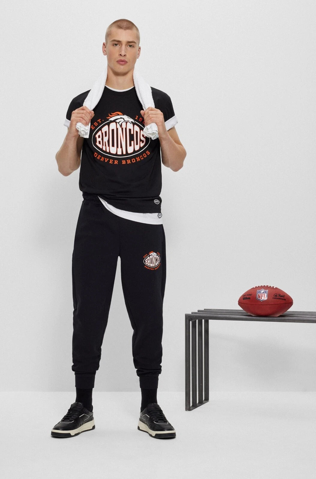 BOSS X NFL Denver Broncos Cotton T-Shirt in Black - Size M