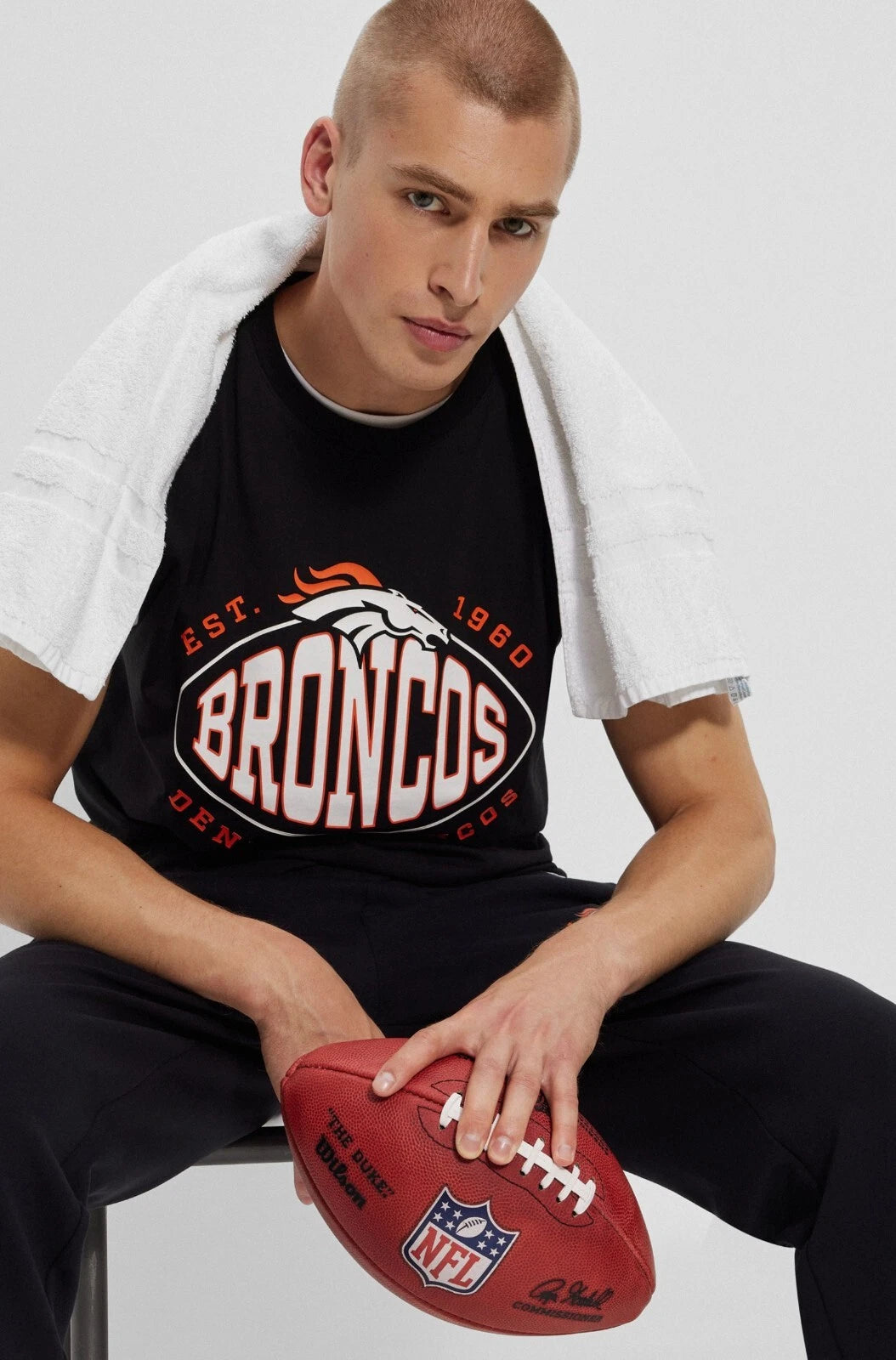 BOSS X NFL Denver Broncos Cotton T-Shirt in Black - Size M