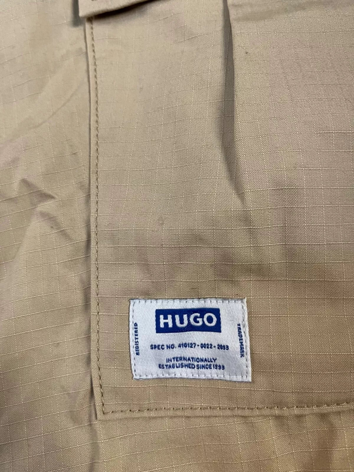 HUGO BOSS Cargo Pants in Structured Cotton Relaxed Fit Beige - Size M