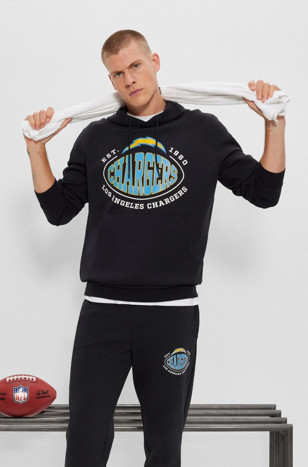 BOSS X NFL Los Angeles Chargers Sweatshirt Hoodie Regular Fit in Black - Size M