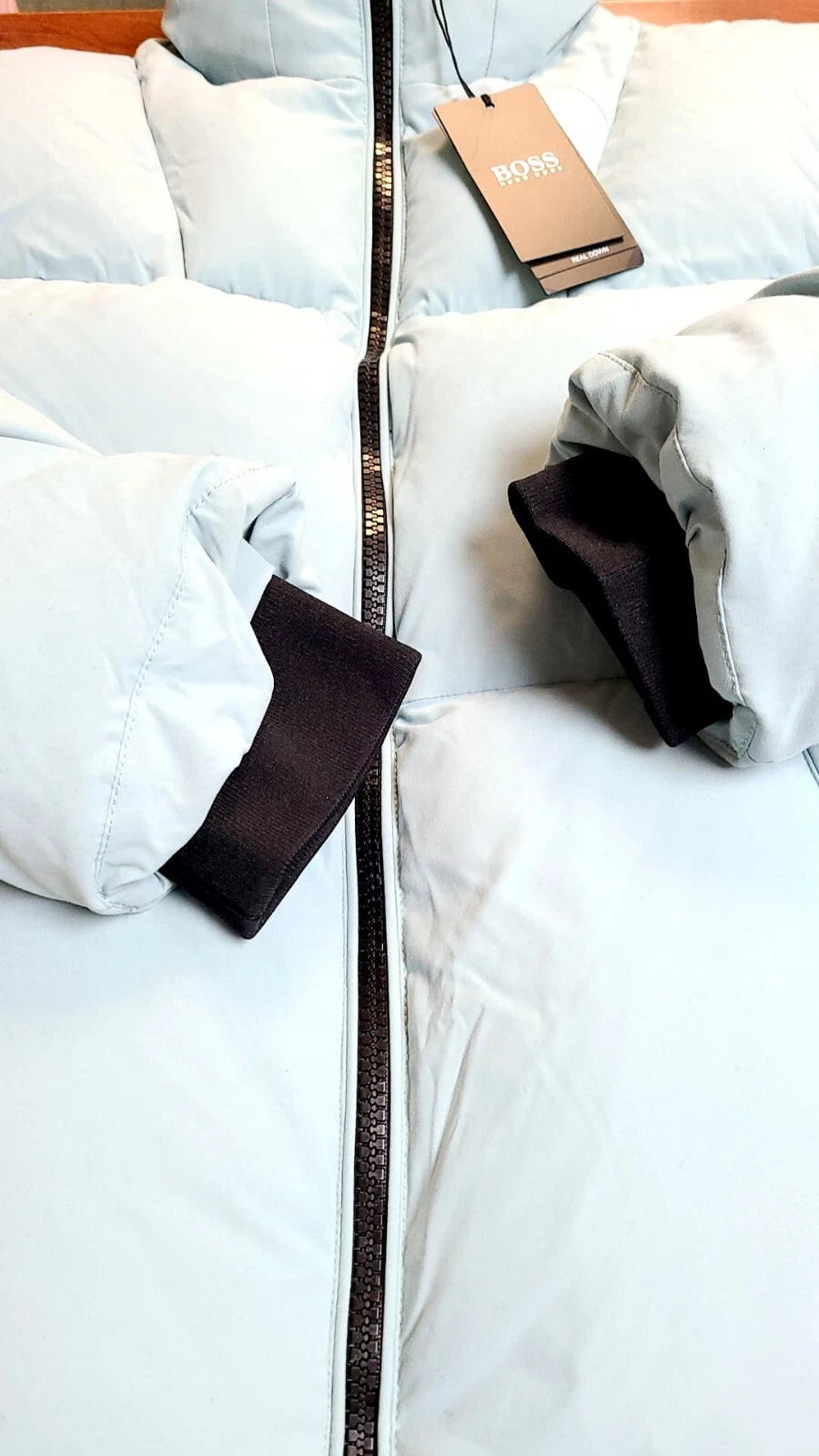 $895 - HUGO BOSS Real Down Puffer Iconic Jacket with Logo - Size 38R