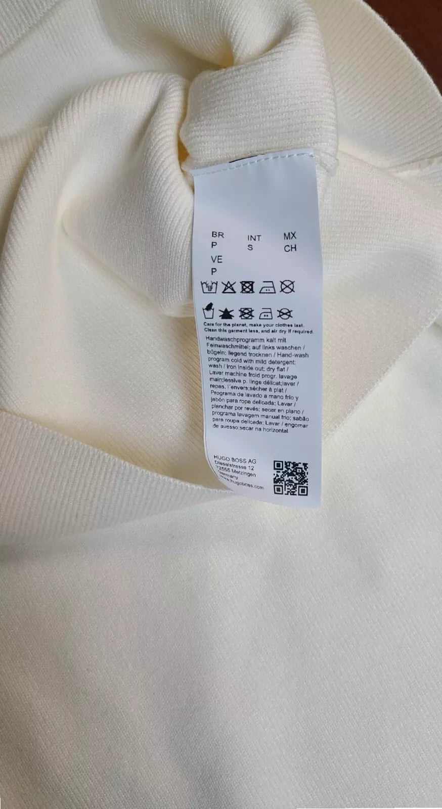 BOSS V-Neck Sweater Puff Sleeves Back Logo in White Regular Fit - Size S  / CH