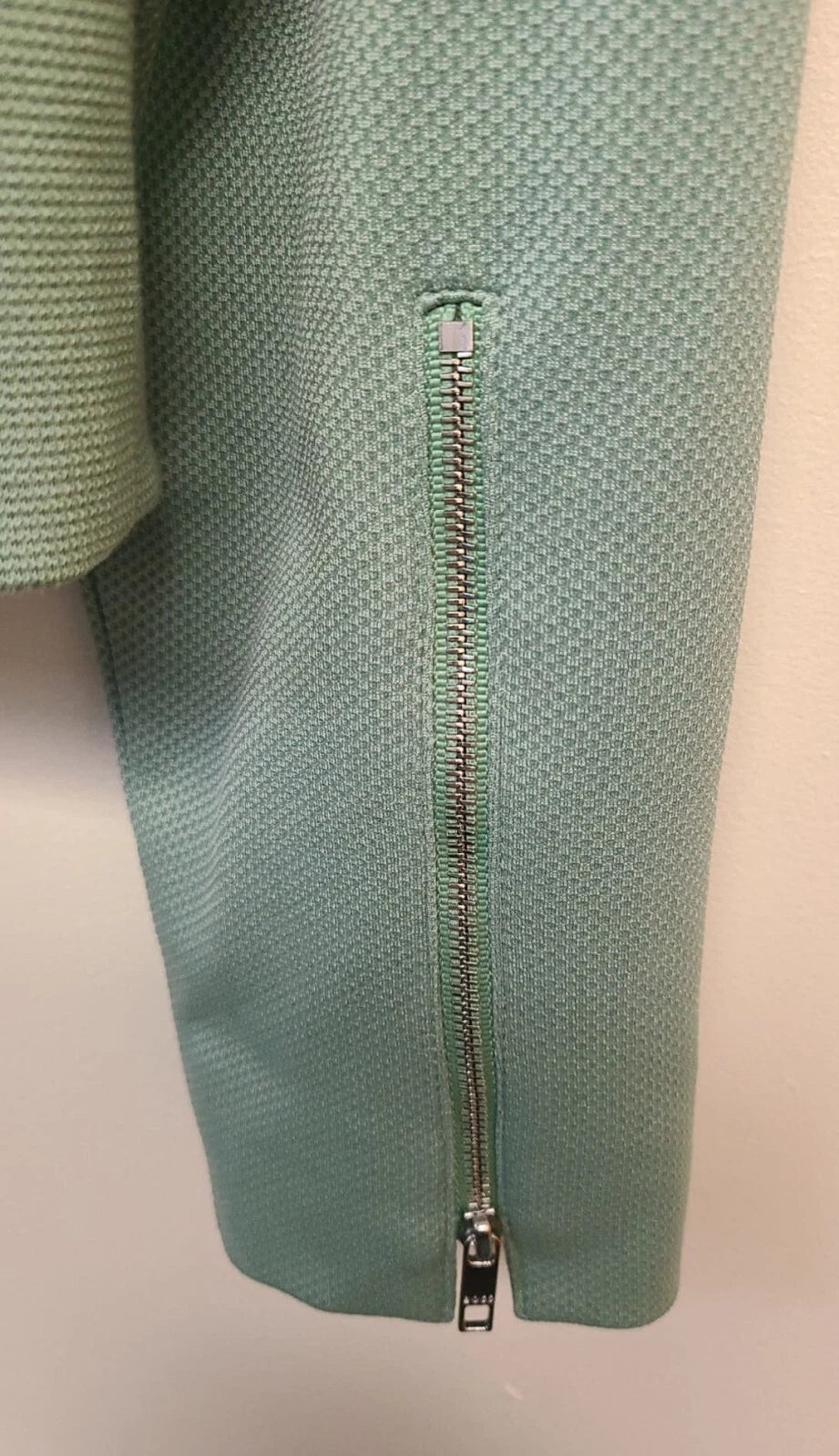 $495 - BOSS Women Short Blazer Collarless Zip Jacket Regular Fit- Size 4 - NWT