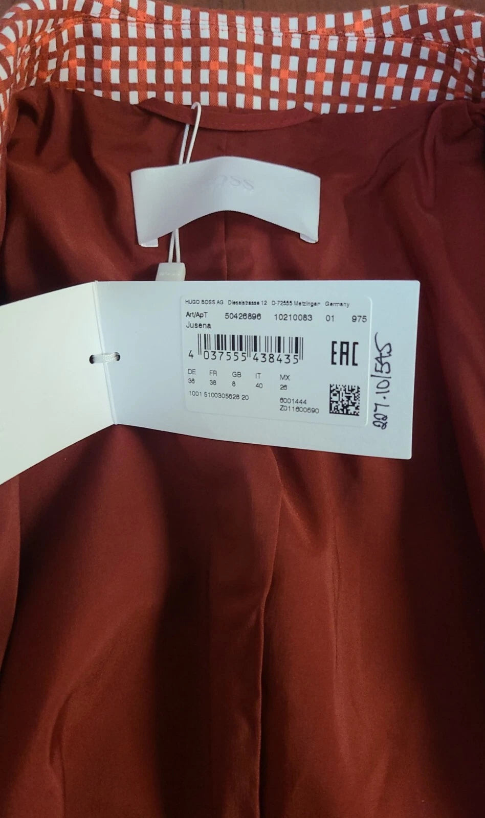 $850 - HUGO BOSS Women 2-Piece Suit with Pants in Red Houndstooth - Size 4 /26