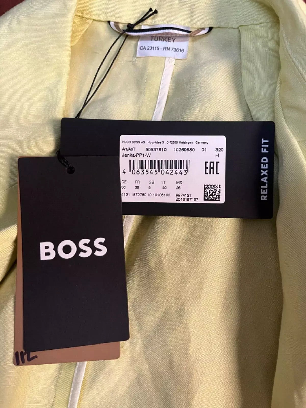 BOSS Women Relaxed Fit Jacket with Shorts in Linen Blend Blazer - Size 4/ 26