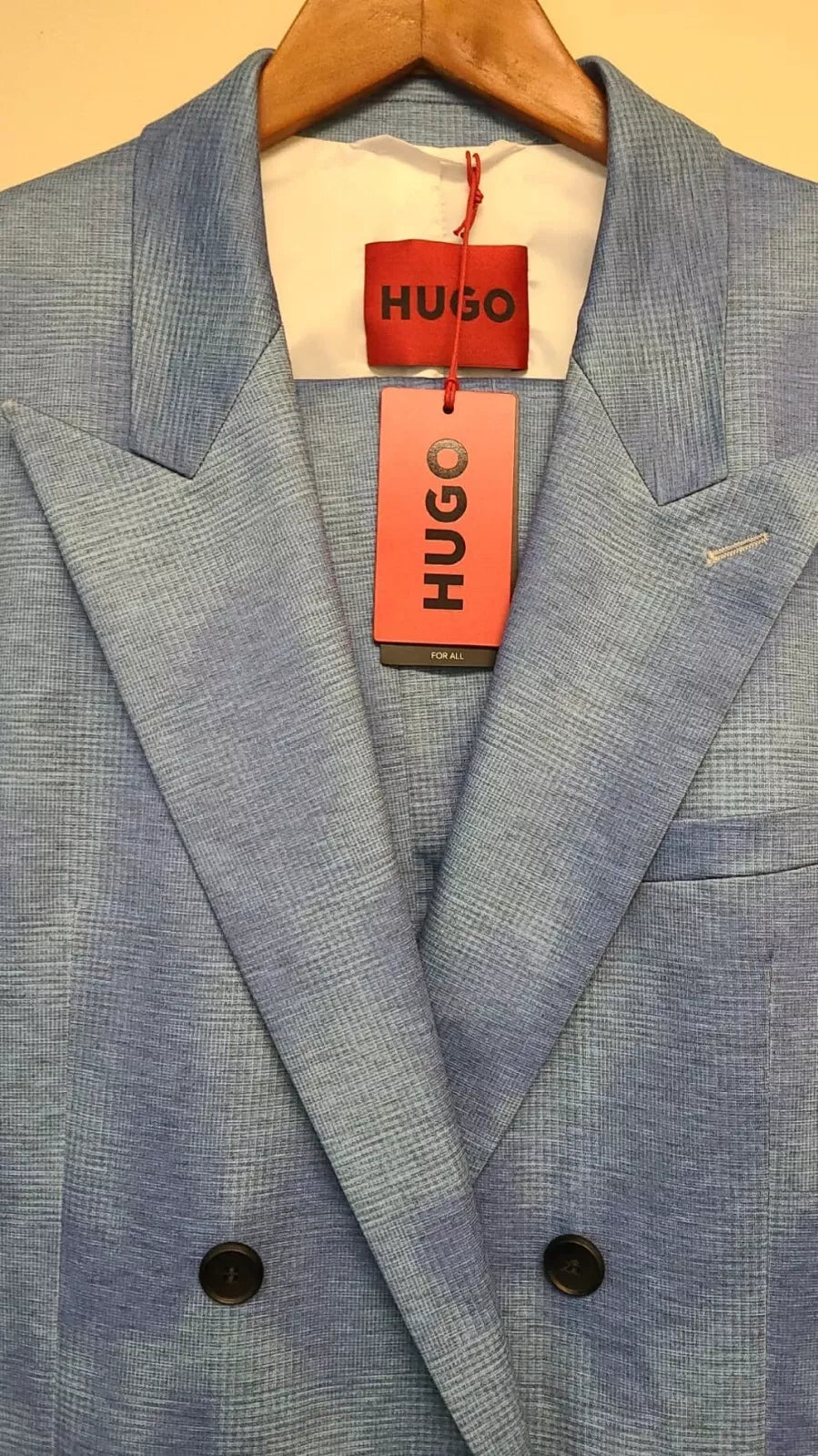 $1,395 - HUGO Modern Fit Double-Breasted Suit Performance Super Flex - M