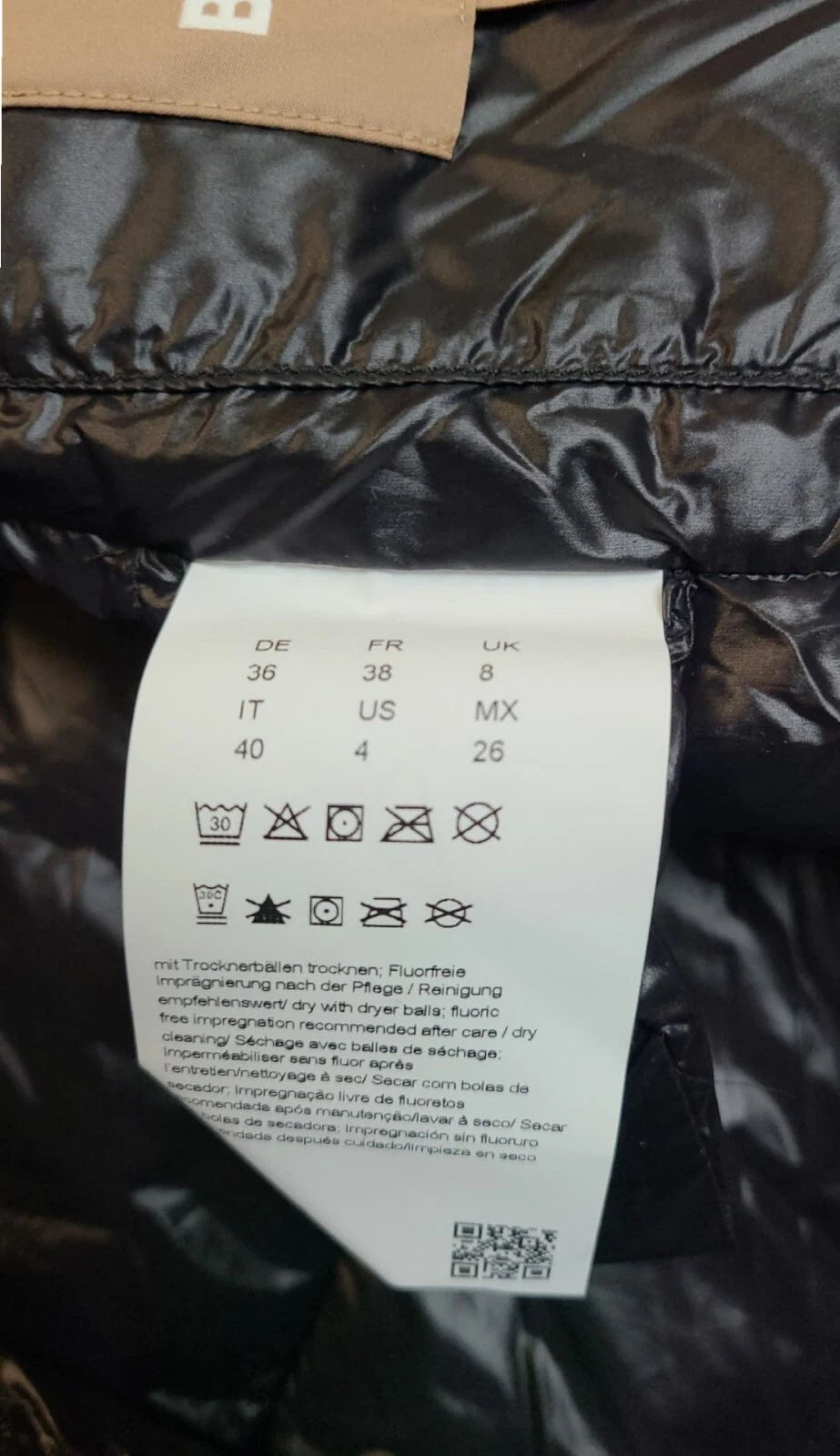 BOSS Puffer Jacket in Black Water Repellent Padded Quilted  - Size 4 / 26